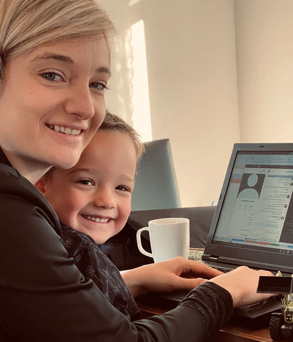 Lena aus dem Team PMO und Controlling